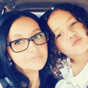 Meet your Posher, Alicia